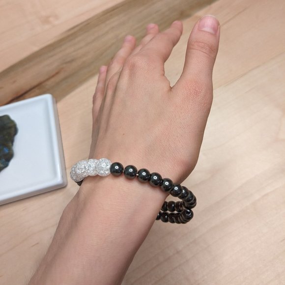 Crackled Quartz Hematite Memory Wire Wrap Bracelet - Picture 7 of 9